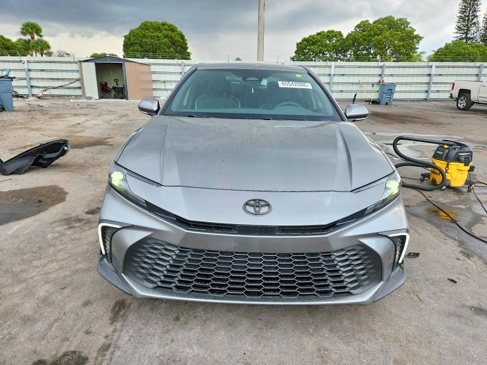 Photo 5 from auction – 2026 TOYOTA CAMRY with VIN 4T1DAACKXTU301949