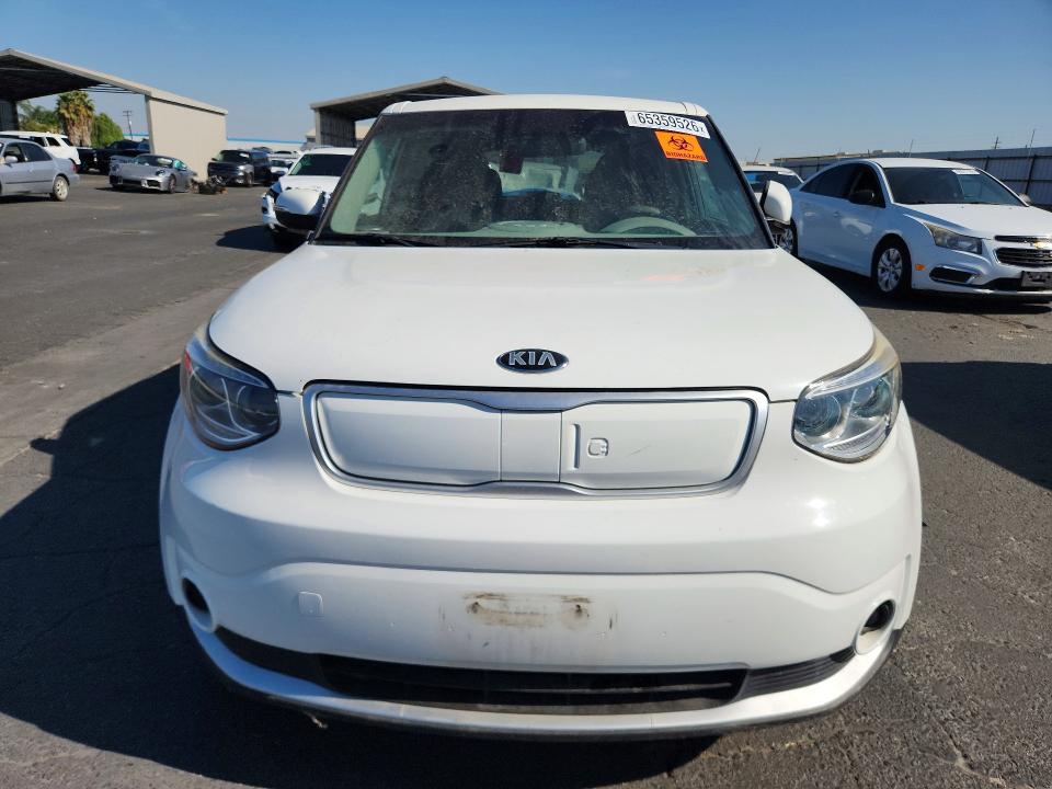 Zdjęcie 5 z aukcji – 2015 KIA SOUL EV z VIN KNDJP3AE4F7002040