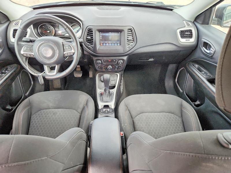 Photo 8 from auction – 2019 JEEP COMPASS with VIN 3C4NJDABXKT602436