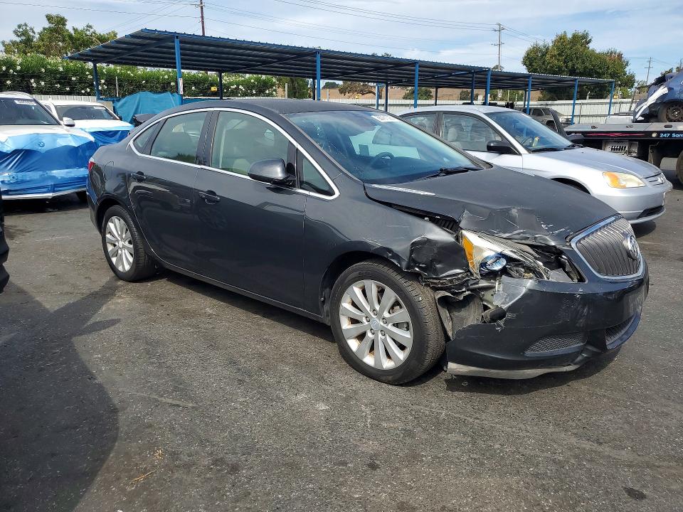 Photo 4 from auction – 2015 BUICK VERANO with VIN 1G4PP5SK9F4200670