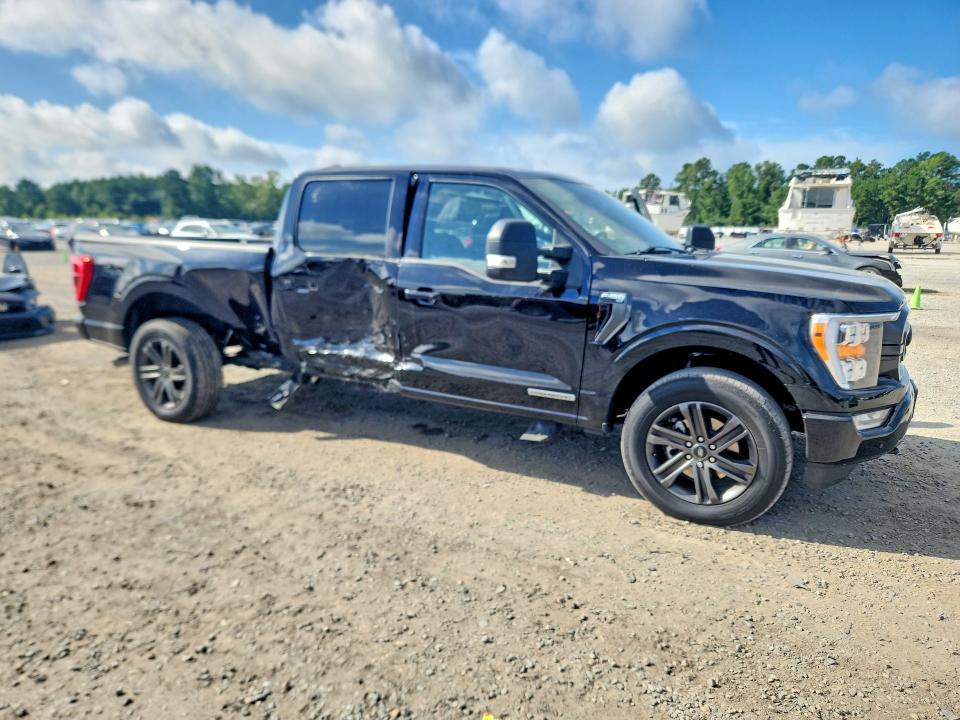 Zdjęcie 4 z aukcji – 2022 FORD F150 z VIN 1FTFW1ED1NFA42935