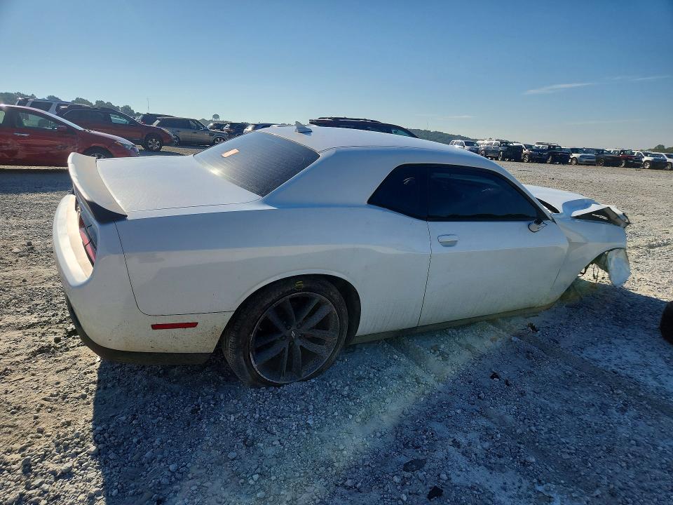 Photo 3 from auction – 2017 DODGE CHALLENGER with VIN 2C3CDZAG5HH573960