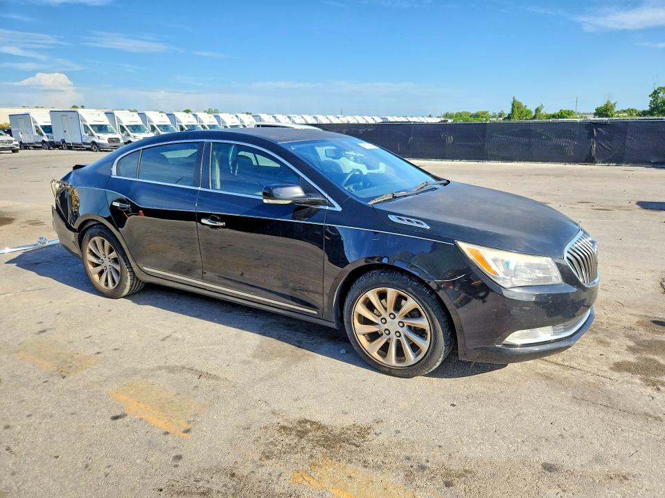 Photo 4 from auction – 2016 BUICK LACROSSE with VIN 1G4GD5G38GF185224