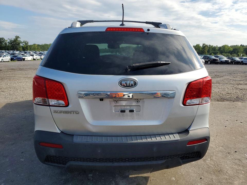 Photo 6 from auction – 2012 KIA SORENTO with VIN 5XYKT4A60CG217329