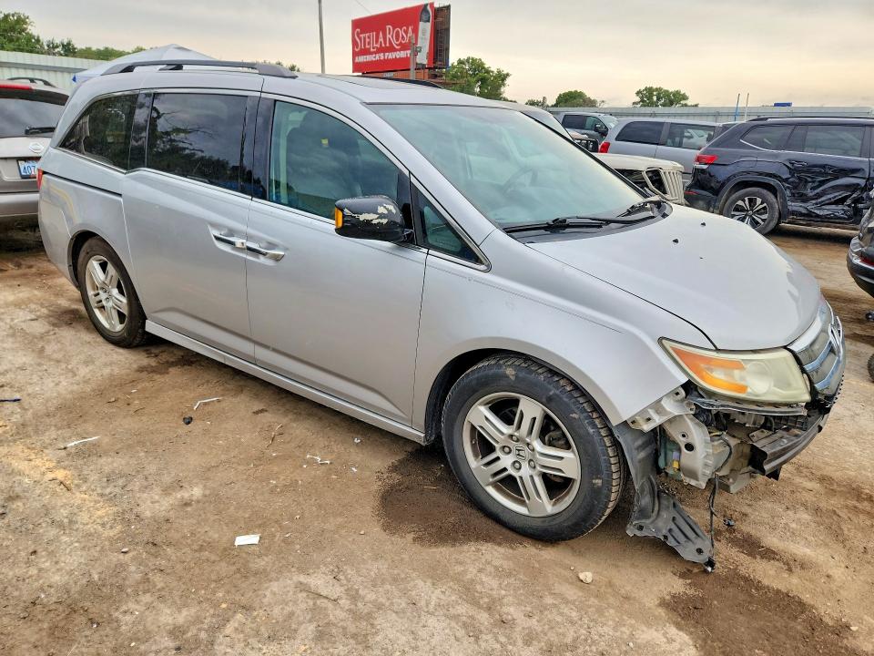 Photo 4 from auction – 2013 HONDA ODYSSEY with VIN 5FNRL5H90DB071009