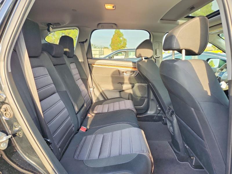 Photo 10 from auction – 2017 HONDA CR-V with VIN 7FARW1H52HE047608