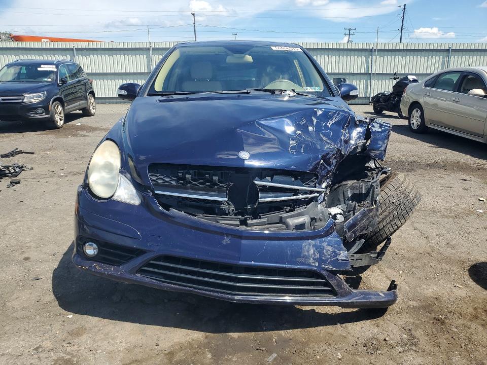 Photo 5 from auction – 2010 MERCEDES-BENZ R with VIN 4JGCB6FE3AA101313