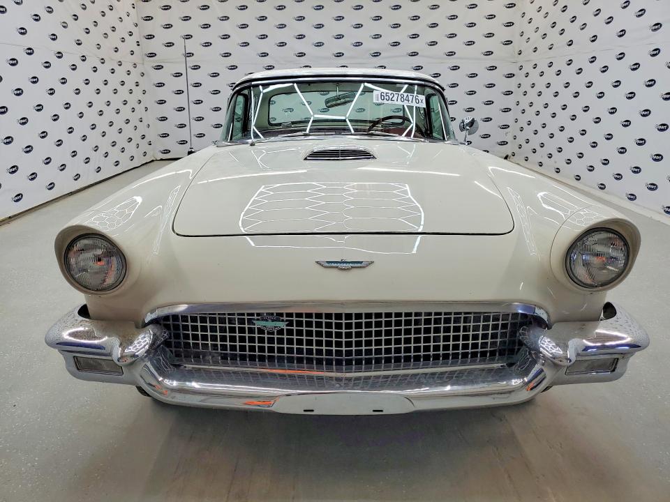 Photo 5 from auction – 1957 FORD THUNDERBIRD with VIN D7FH394065