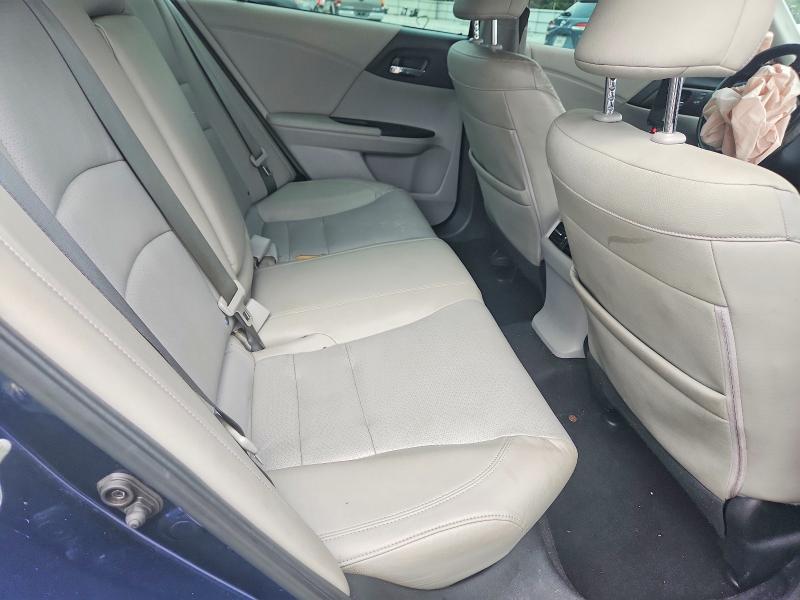 Photo 10 from auction – 2015 HONDA ACCORD with VIN 1HGCR2F81FA155947