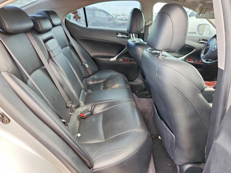 Photo 10 from auction – 2006 LEXUS IS with VIN JTHBE262865003642