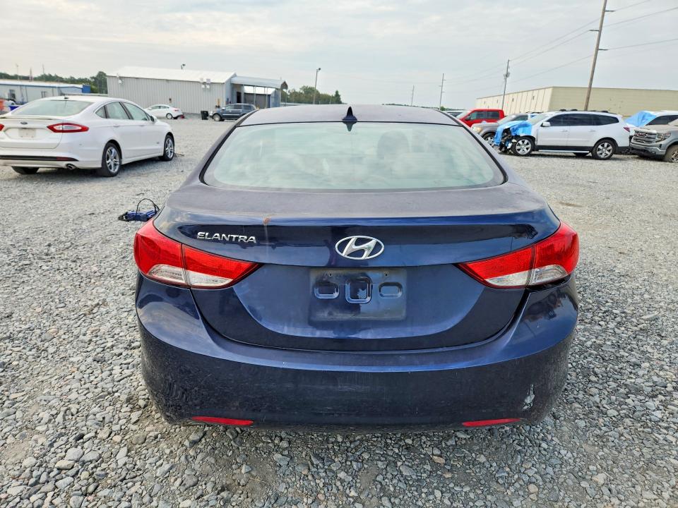 Photo 6 from auction – 2013 HYUNDAI ELANTRA with VIN 5NPDH4AE1DH192033