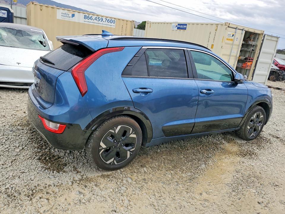 Photo 3 from auction – 2023 KIA NIRO with VIN KNDCR3L17P5027122