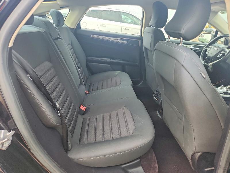 Photo 10 from auction – 2017 FORD FUSION with VIN 3FA6P0LU2HR310091