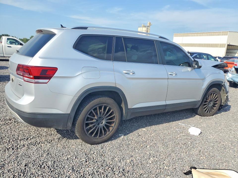 Photo 3 from auction – 2018 VOLKSWAGEN ATLAS with VIN 1V2KR2CA0JC508207