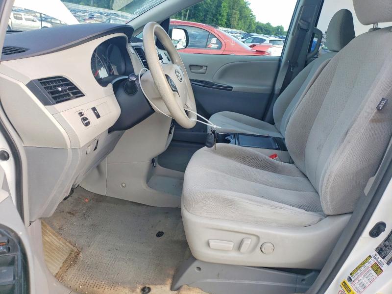 Photo 7 from auction – 2013 TOYOTA SIENNA with VIN 5TDKK3DC6DS365052