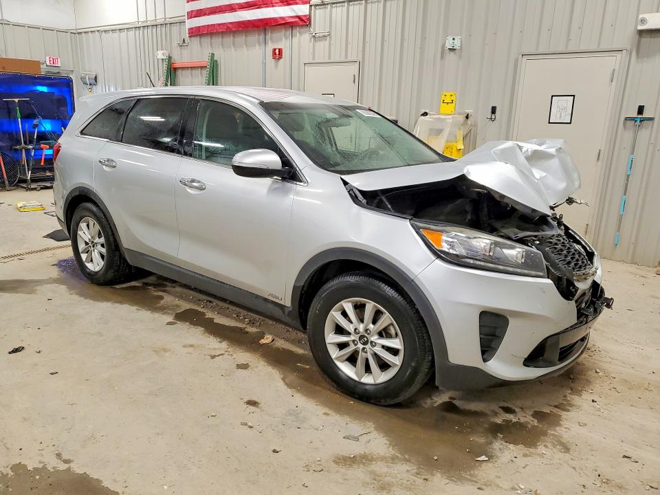 Foto 4 de la subasta – 2019 KIA SORENTO con VIN 5XYPGDA52KG482771
