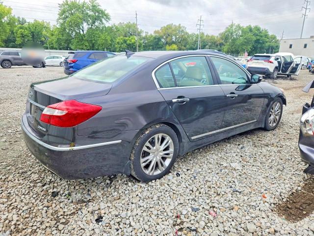 Photo 3 from auction – 2014 HYUNDAI GENESIS with VIN KMHGC4DD4EU259547