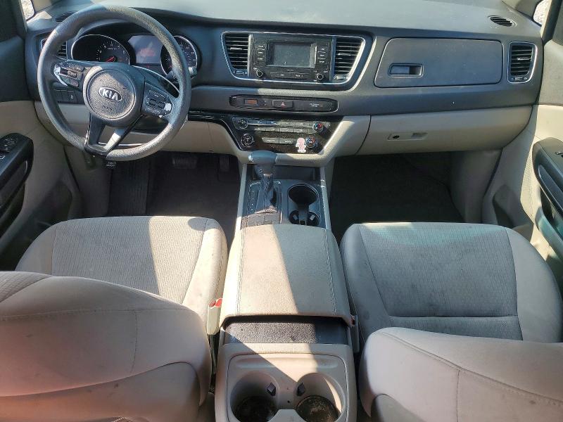 Photo 8 from auction – 2017 KIA SEDONA with VIN KNDMA5C15H6258409