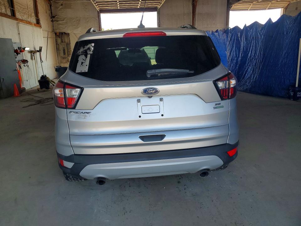 Photo 6 from auction – 2018 FORD ESCAPE with VIN 1FMCU0GD4JUB96475