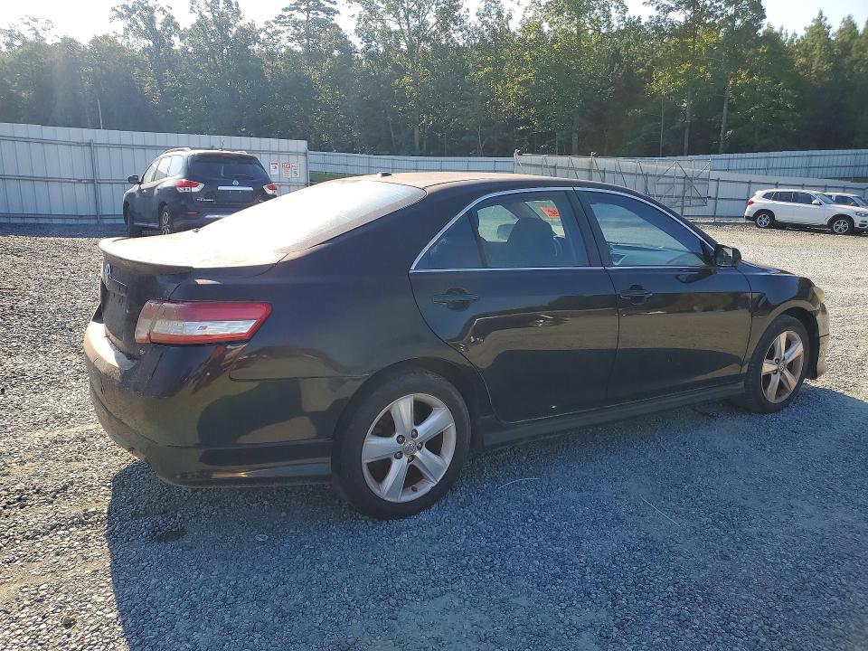 Photo 3 from auction – 2011 TOYOTA CAMRY with VIN 4T1BF3EK3BU120028