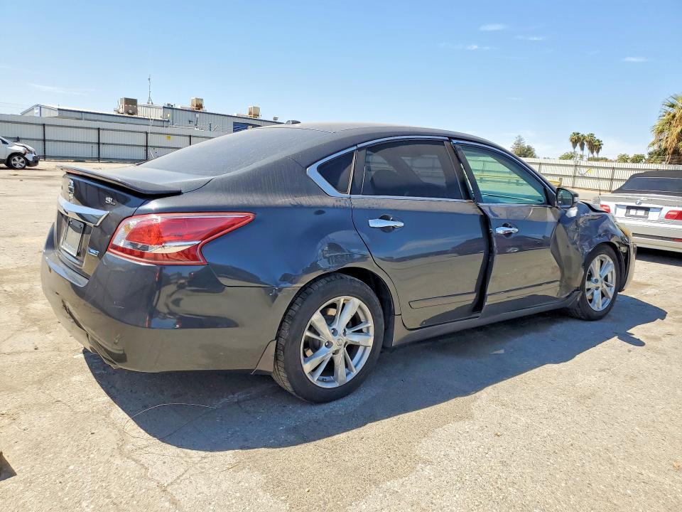 Photo 3 from auction – 2013 NISSAN ALTIMA with VIN 1N4AL3AP9DN559232