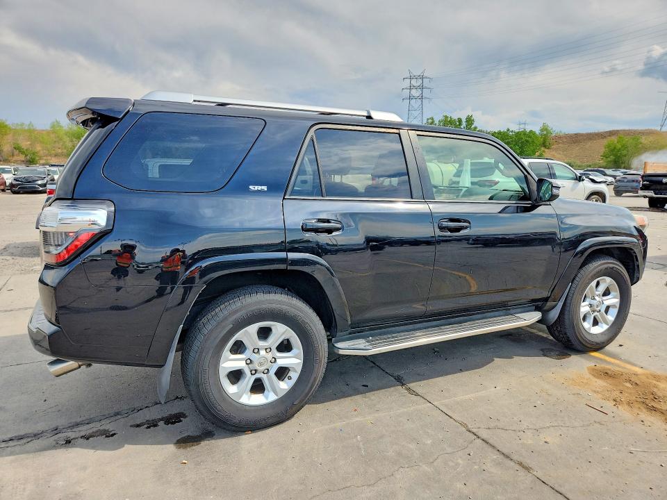 Photo 3 from auction – 2017 TOYOTA 4RUNNER with VIN JTEZU5JRXH5154702