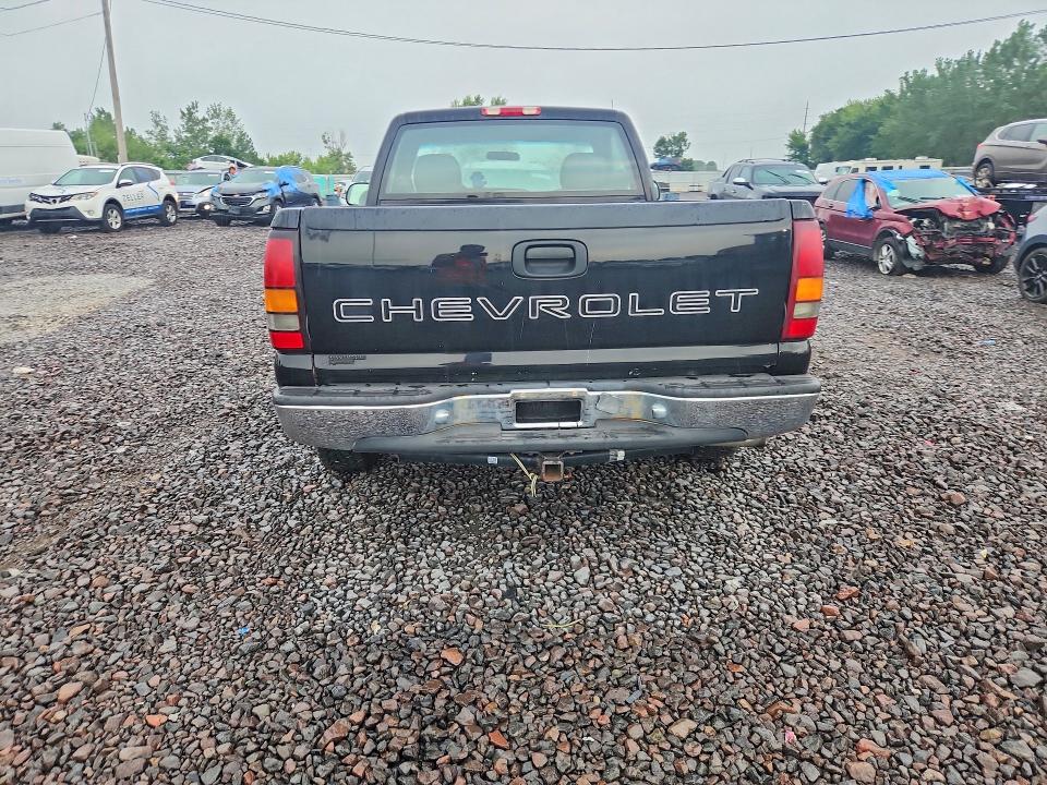 Photo 6 from auction – 2000 CHEVROLET SILVERADO with VIN 1GCEC14W9YZ309040