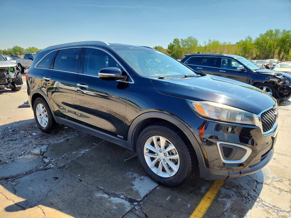Photo 4 from auction – 2016 KIA SORENTO with VIN 5XYPGDA38GG047016