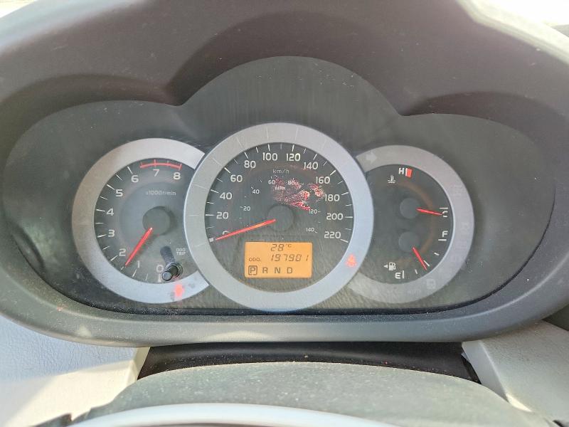 Photo 9 from auction – 2011 TOYOTA RAV4 with VIN 2T3ZF4DV1BW060404