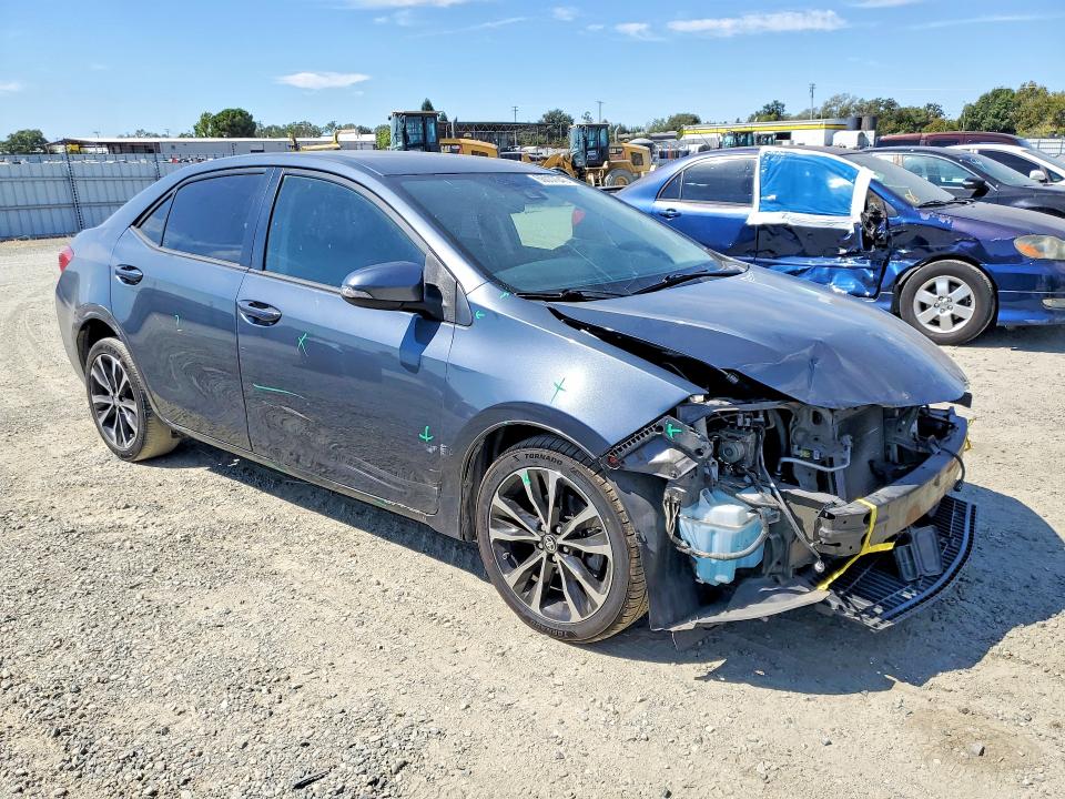 Photo 4 from auction – 2017 TOYOTA COROLLA with VIN 5YFBURHE9HP633843