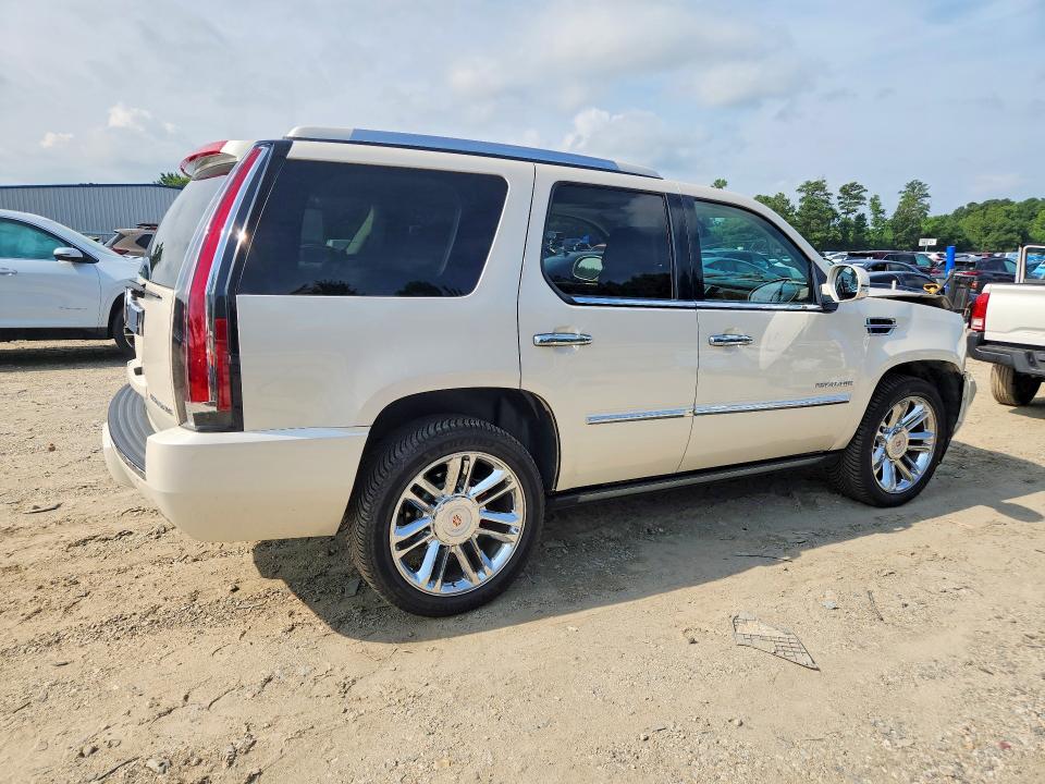 Photo 3 from auction – 2013 CADILLAC ESCALADE with VIN 1GYS4DEF4DR294211