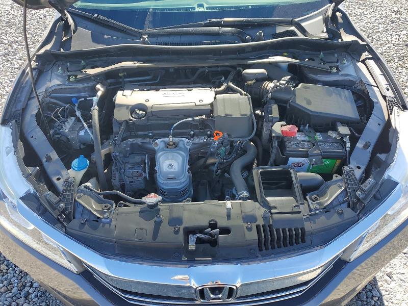 Photo 11 from auction – 2016 HONDA ACCORD with VIN 1HGCR2F08GA203603