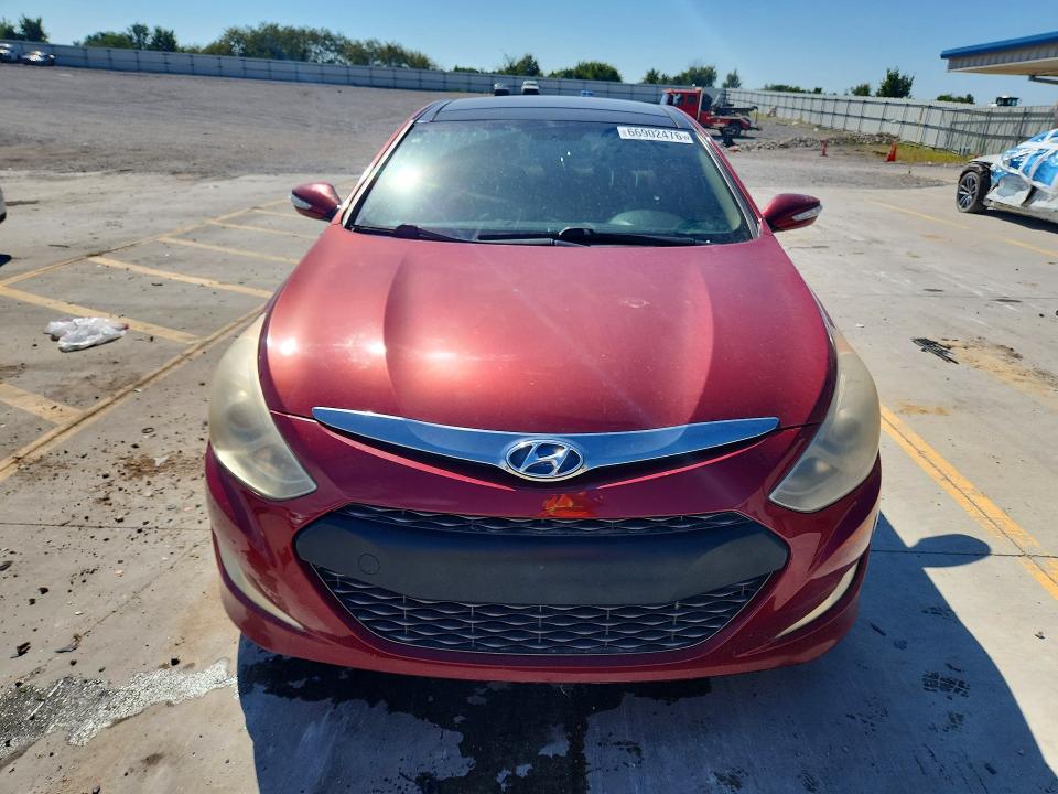 Photo 5 from auction – 2012 HYUNDAI SONATA with VIN KMHEC4A42CA038572