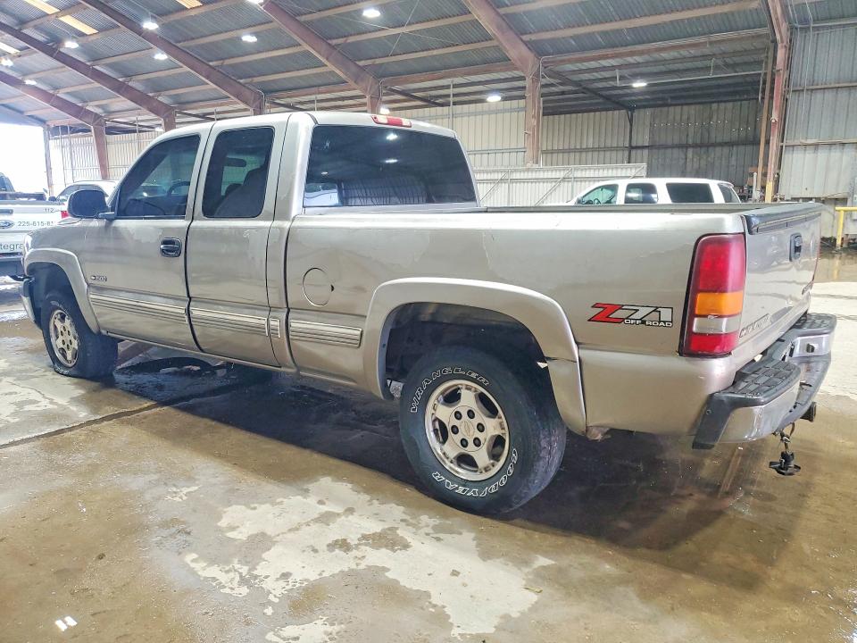 Photo 2 from auction – 2001 CHEVROLET SILVERADO with VIN 2GCEK19T811297172
