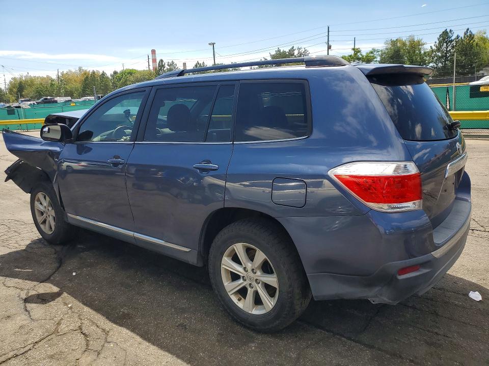 Photo 2 from auction – 2012 TOYOTA HIGHLANDER with VIN 5TDBK3EH7CS160414