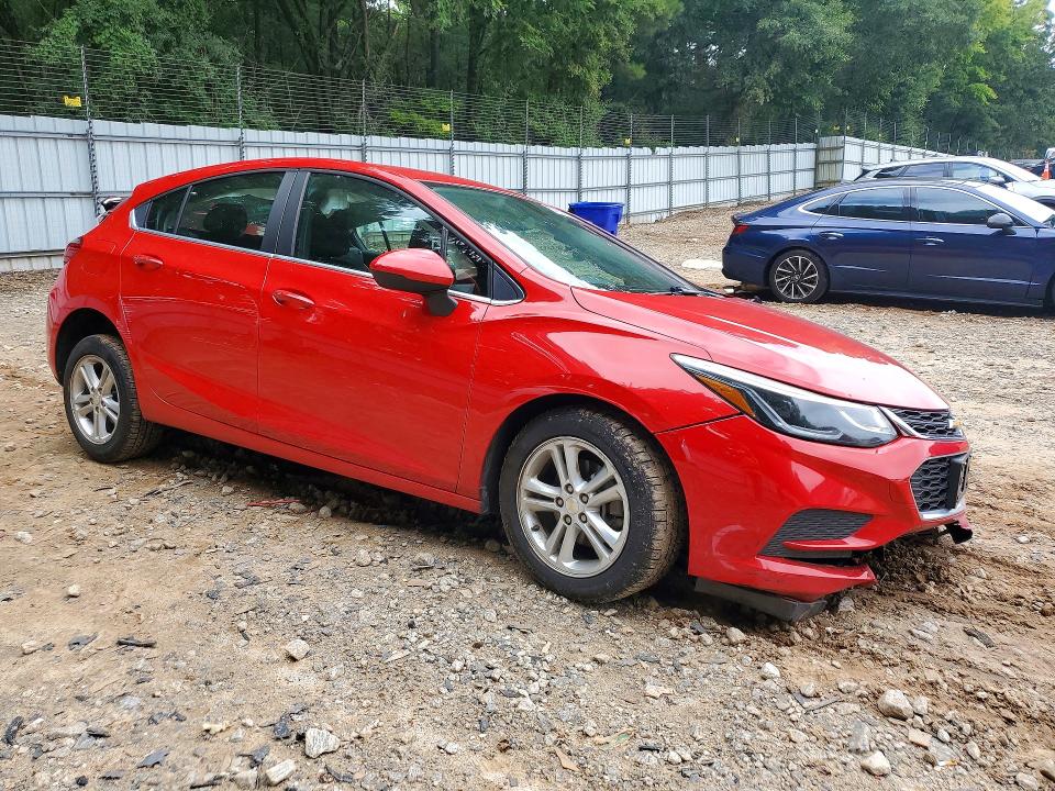 Photo 4 from auction – 2018 CHEVROLET CRUZE with VIN 3G1BE6SM0JS611520