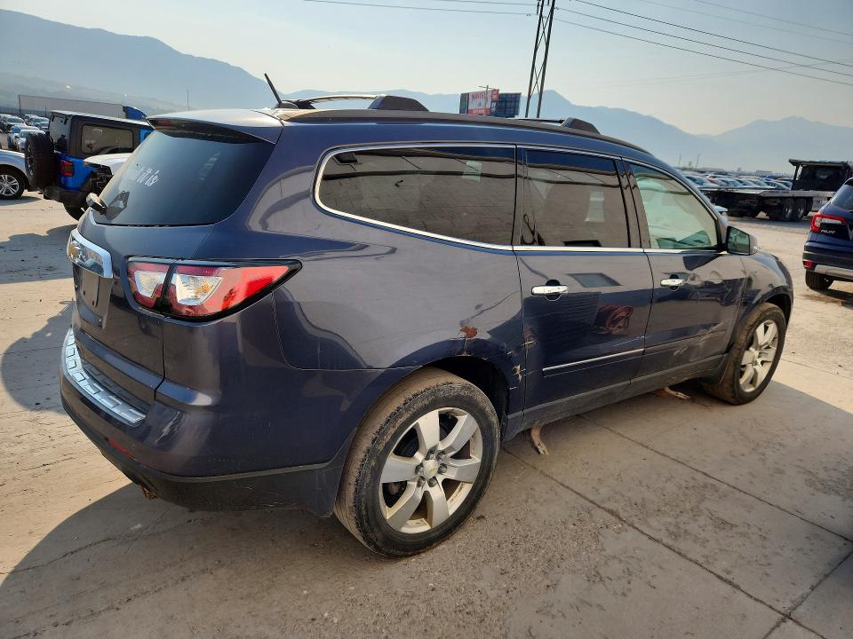 Photo 3 from auction – 2014 CHEVROLET TRAVERSE with VIN 1GNKVJKD2EJ131164