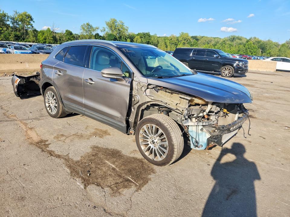 Photo 4 from auction – 2016 LINCOLN MKC with VIN 5LMCJ3D91GUJ18252