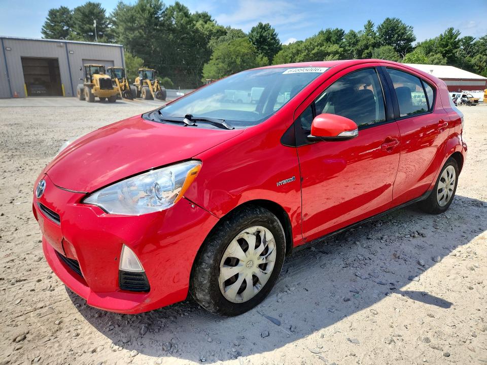 TOYOTA PRIUS C 2014 with VIN JTDKDTB31E1072817 - Photo from auction