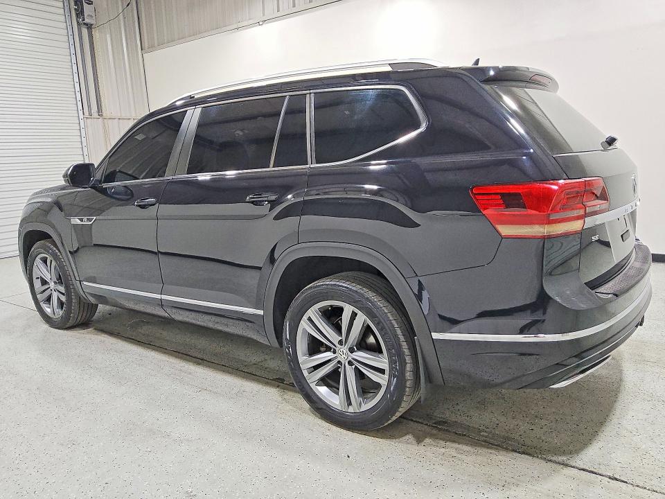 Photo 2 from auction – 2019 VOLKSWAGEN ATLAS with VIN 1V2YR2CA6KC587846