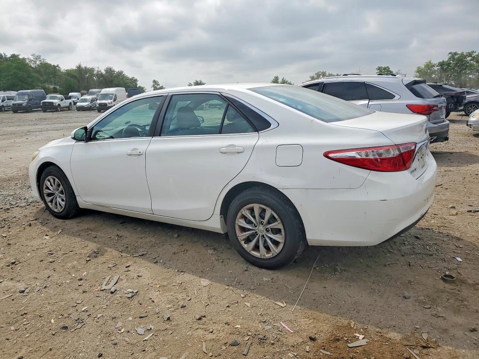 Photo 2 from auction – 2015 TOYOTA CAMRY with VIN 4T1BF1FK5FU036155