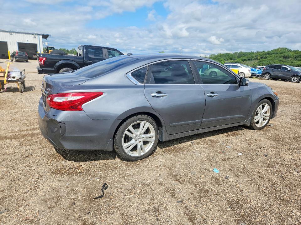 Photo 3 from auction – 2017 NISSAN ALTIMA with VIN 1N4BL3AP9HC205099