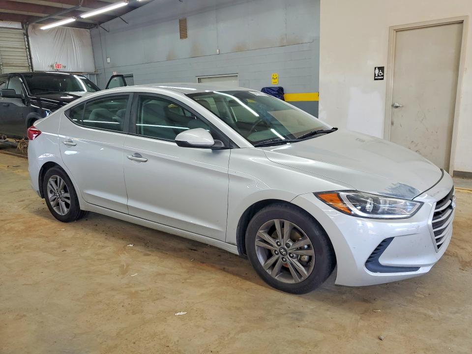 Photo 4 from auction – 2017 HYUNDAI ELANTRA with VIN 5NPD74LF4HH212077