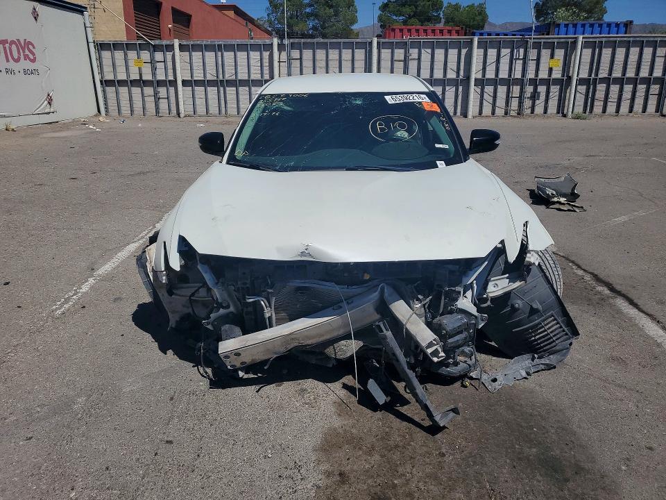 Photo 5 from auction – 2017 NISSAN MAXIMA with VIN 1N4AA6AP0HC422687
