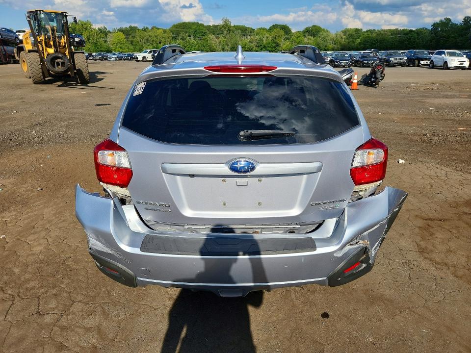 Photo 6 from auction – 2017 SUBARU CROSSTREK with VIN JF2GPANC0H8243129