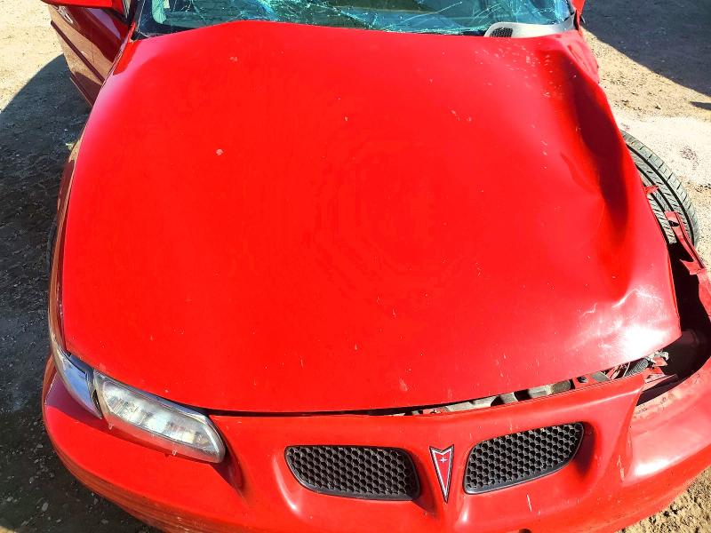 Photo 11 from auction – 2002 PONTIAC GRAND PRIX with VIN 1G2WP52K52F166262