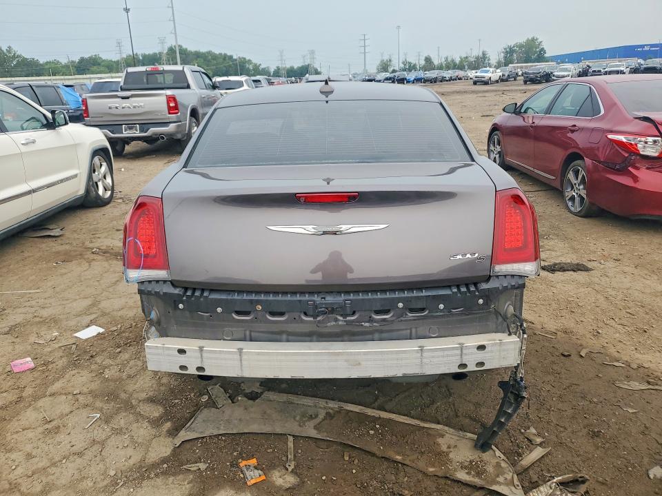 Photo 6 from auction – 2015 CHRYSLER 300 with VIN 2C3CCABG2FH837880
