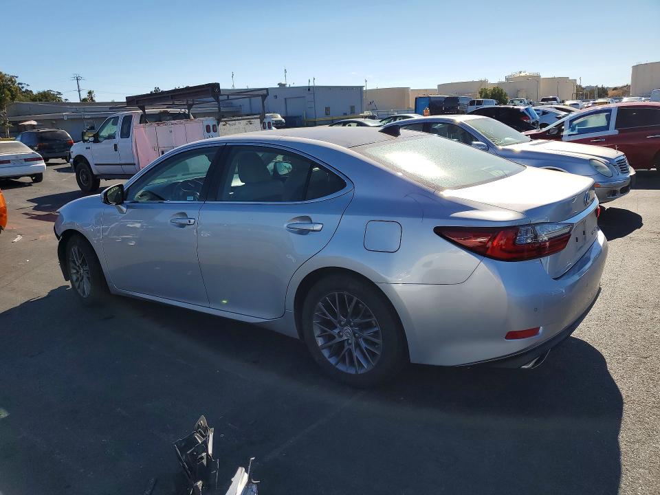 Photo 2 from auction – 2018 LEXUS ES with VIN 58ABK1GG3JU110342