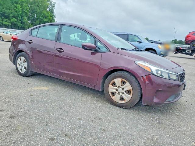 Photo 4 from auction – 2017 KIA FORTE with VIN 3KPFK4A78HE156166