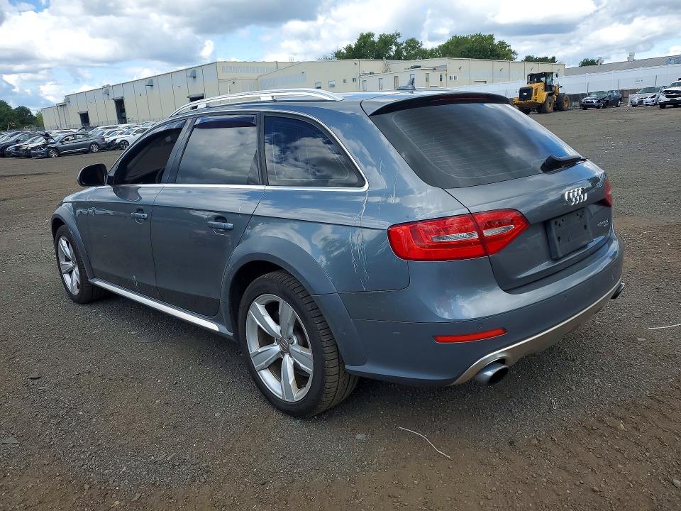 Foto 2 de la subasta – 2013 AUDI ALLROAD con VIN WA1UFAFL5DA130020